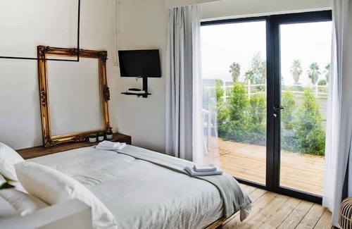 Santa Venerina House | Relaxing Bungalow in Santa Venerina with Inviting Garden