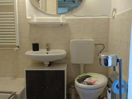 Monkebude Apartment | Cozy Bungalow Steps from the Beach with Family-Friendly Amenities