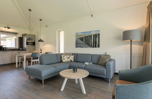 De Koog House | Charming Bungalow Retreat Just 2 km from Texel's Beaches