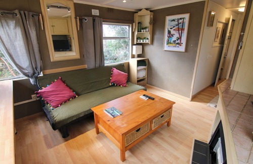 Sorgues House | Discover a Bungalow in the Provençal Countryside