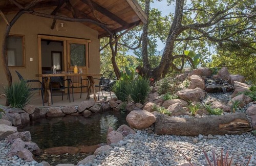 Amatlan House | Eco-Friendly Bungalow Indra Tepoztlan with Private Pool