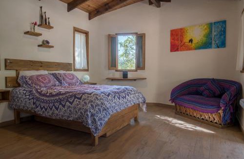 Amatlan Apartment | Pet-Friendly Bungalow Indra Tepoztlan with Pool & Dining