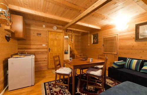 Zelenika Apartment | Pet-Friendly Bungalow Pero Orca with Ocean Views & Breakfast