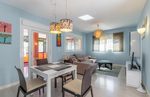 Polop House | Pet-Friendly Bungalow Polop: Great for Families & Raves!