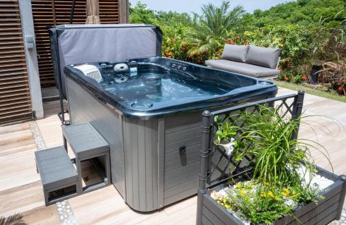 Capesterre-de-Marie-Galante House | Exceptional Bungalow Sonia: Family-Friendly with Hot Tub