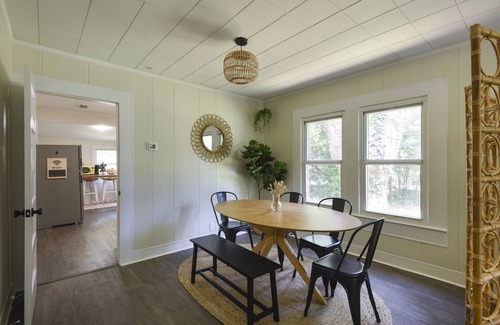 Gulfport House | Bungalow style home - 10 min walk to beach!