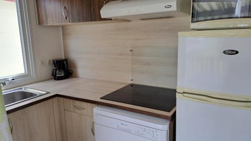 Burinhosa Ski Chalet | Relax at Bungalow T3 V - Family-Friendly Getaway Near Nazaré