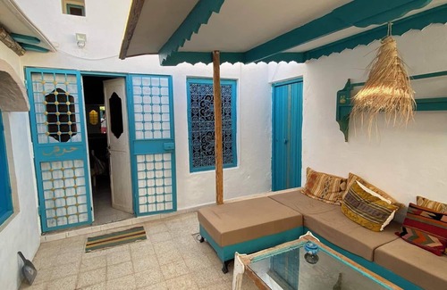 Djerba Midun House | Exquisite Bungalow with Private Garden and Pool Access