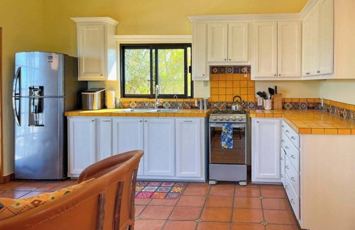 El Centenario House | Bungalow with pool in beautiful El Centenario, La Paz Baja California Sur