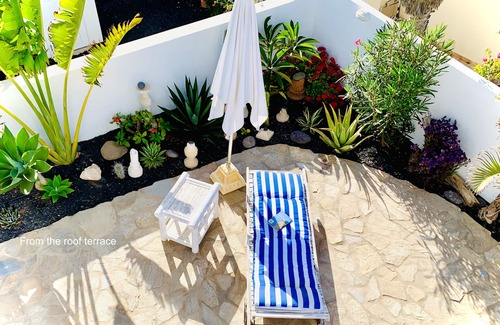 La Pared House | Serene Bungalow with Ocean View in La Pared - Guest Rated 9.8