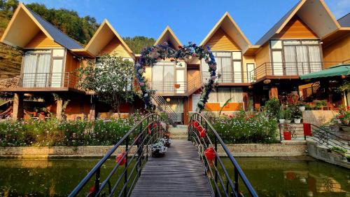 Mu Cang Chai Hotel | Bungalow Xuân Giang Mù Cang Chải