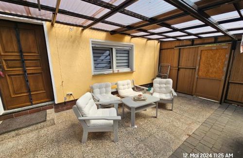 Hildburghausen Apartment | Family-Friendly Bungalow Zur langen Heide: Pet Welcome!