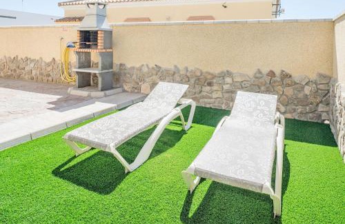Zahora House | Discover Bungalows La Aceitera - Top-Rated Family Retreat