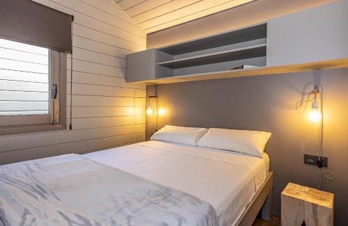 Puigcerda Resort | Relaxing Bungalows Stel-Puigcerdà with Pool & Family Dining