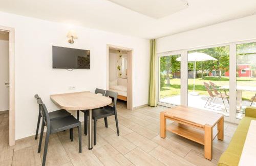 Joachimsthal House | Experience Bungis Am Grimnitzsee with Private Beach Access