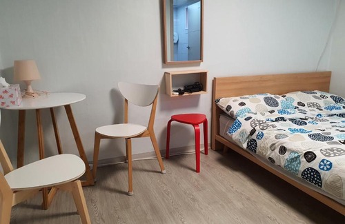 Seogyo-dong House | Budget-Friendly Bunk Backpackers with Oceanfront Views