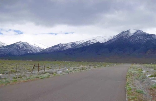 Kingston RV Rental | Bunker Hill Hideaway full RV sites nestled in Kingston Nevada