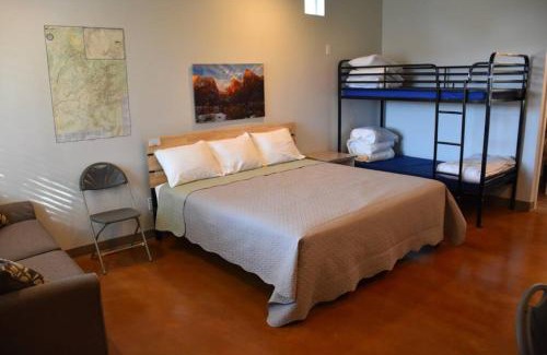La Verkin House | Family-Friendly Bunkhouse 1A Just Moments from Zion