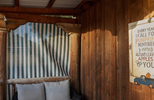 Canon City Cabin | Bunkhouse Cabin