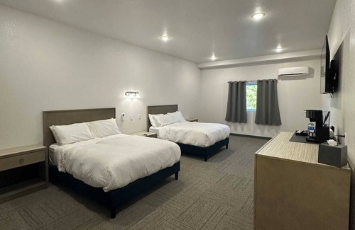 Long Mott Hotel | Guest Rated 10/10: Bunkhouse Lodge for Family Getaways
