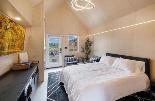 Ottawa House | Discover Bunkies-Basecamp: Your Perfect Travel Retreat