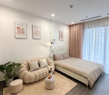 Gia Lam Apartment | Discover Bunnys Homes - WiWi Managed at Vinhomes Ocean Park