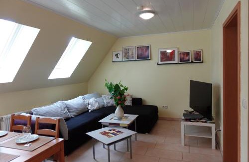 Angermuende Apartment | Family-Friendly Buntspecht Logis with High Guest Ratings