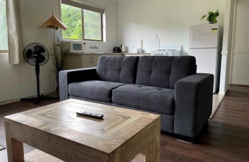Bunya Mountains Hotel | Cozy Bunya Mountains Tavern with Family-Friendly Dining