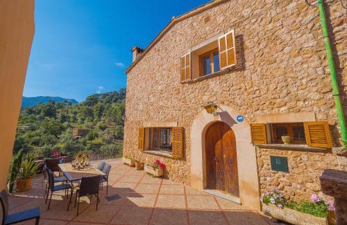 Bunyola House | Discover Family-Friendly Bunyola: A 4-Star Retreat