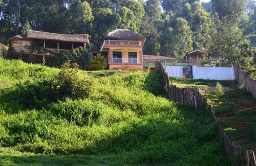 Kabale Cabin | Bunyonyi Gorilla View Lodge