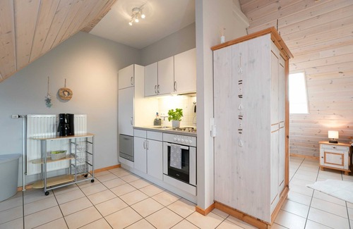 Nordstrand Apartment | Pet-Friendly Oceanfront Retreat at Nordseehof Fuhlehörn