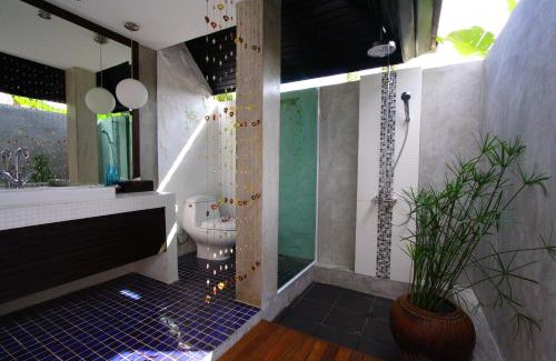 Mae Hi Resort | Relax at Bura Lumpai Resort with Oceanfront Views