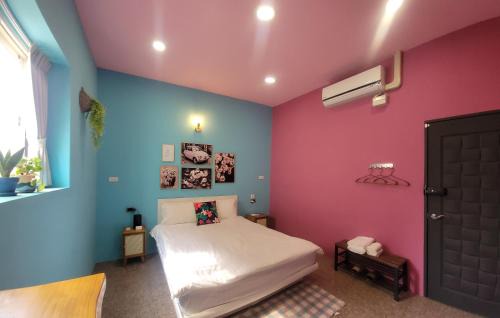 Zhushan House | Discover Burano: Child-Friendly Retreat with 9.3 Rating