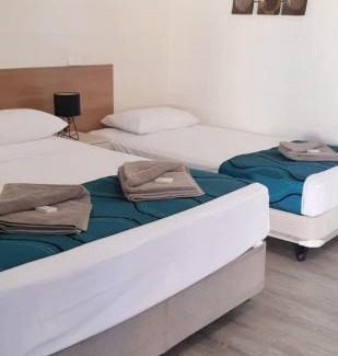 Home Hill Hotel | Relax at Burdekin Motor Inn with Pool & Family Amenities
