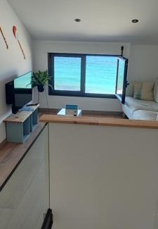 Burela Apartment | Oceanfront Burela Mariña Playa: Rated 9.5 by Guests