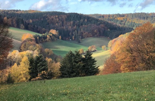 Gammelsbach Apartment | Experience Burg Freienstein Blick: Top-Rated Hotel with Sauna
