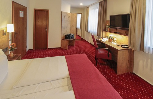 Ziesar Hotel | Discover Burg Hotel Ziesar: Family-Friendly Retreat