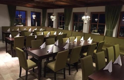 Regen Hotel | Pet-Friendly Burggasthof Weißenstein with Family Amenities