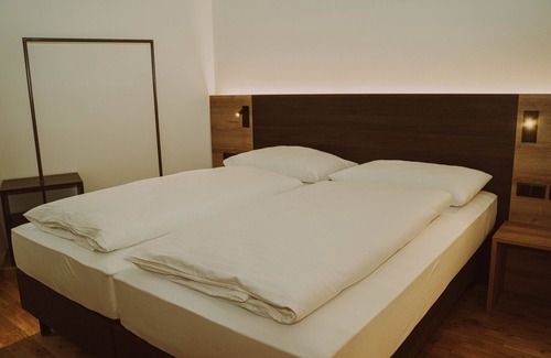 Stadtschlaining Hotel | Discover Comfort at Burghotel Schlaining - Rated 8.8/10!