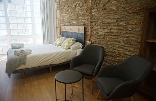 Lugo Apartment | Discover Burgo Novo: Pet-Friendly with 8/10 Guest Rating