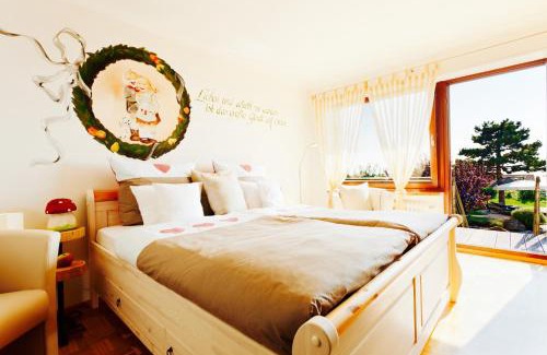 Hagnau Hotel | Relax at Burgunderhof Bodensee - Adults Only with Pool & Ocean View