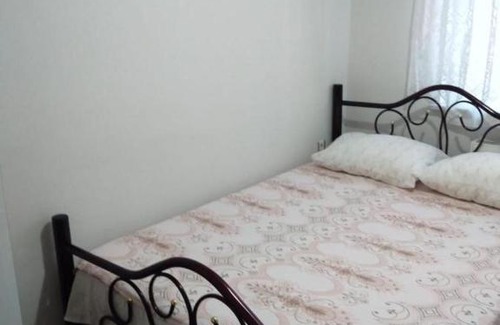 Burhaniye Apartment | Family-Friendly Burhaniye Dilek Villası with Pet Amenities