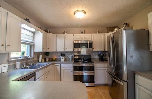 East Burke House | Unforgettable Burke Mtn Views with Pet-Friendly Access
