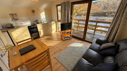 Spean Bridge Cabin | Discover Burnbank Lodges - Guest Rated 9.1/10