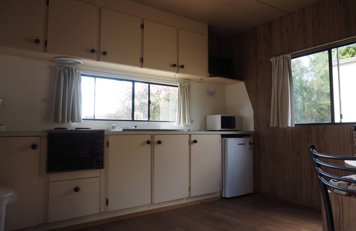 Ocean Vista Hotel | Scenic Burnie Ocean View Motel with Pool & Family Amenities