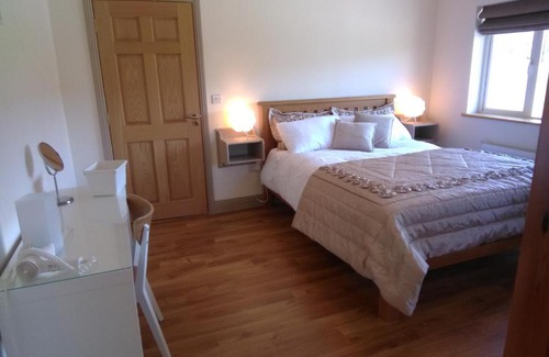 Murroogh Bed & Breakfast | Top-Rated Burren Rock Farmhouse B&B with Ocean Views