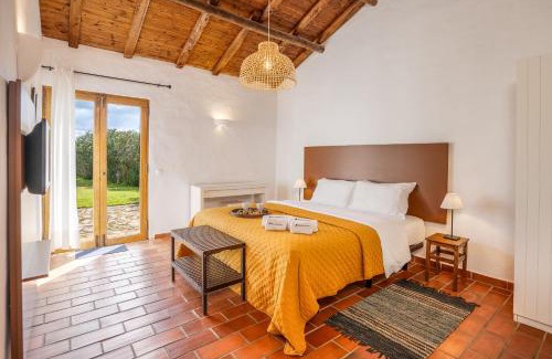 Barracao House | Discover Oceanfront Bliss at Burro Ville by Host Wise