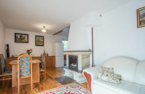 Poddabie House | Cozy Bursztynowy Domek Poddąbie: Pet-Friendly Oceanfront Escape