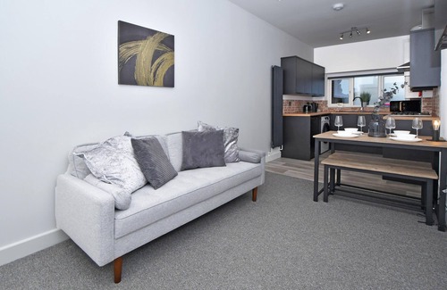 Burton on Trent Apartment | Burton Apartments: Free WiFi & Kitchen, Sleeps 2 Comfortably