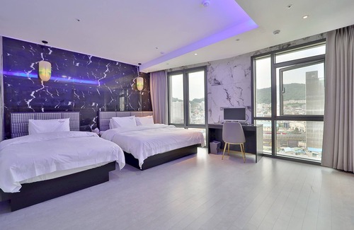 Busanjin Hotel | Comfortable Stay at Busan Seomyeon YUNA Hotel with Spa